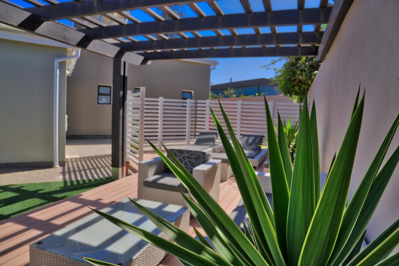 Namib Guesthouse Свакопмунд Экстерьер фото