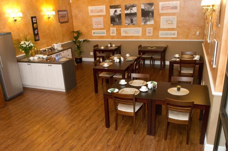Namib Guesthouse Свакопмунд Экстерьер фото